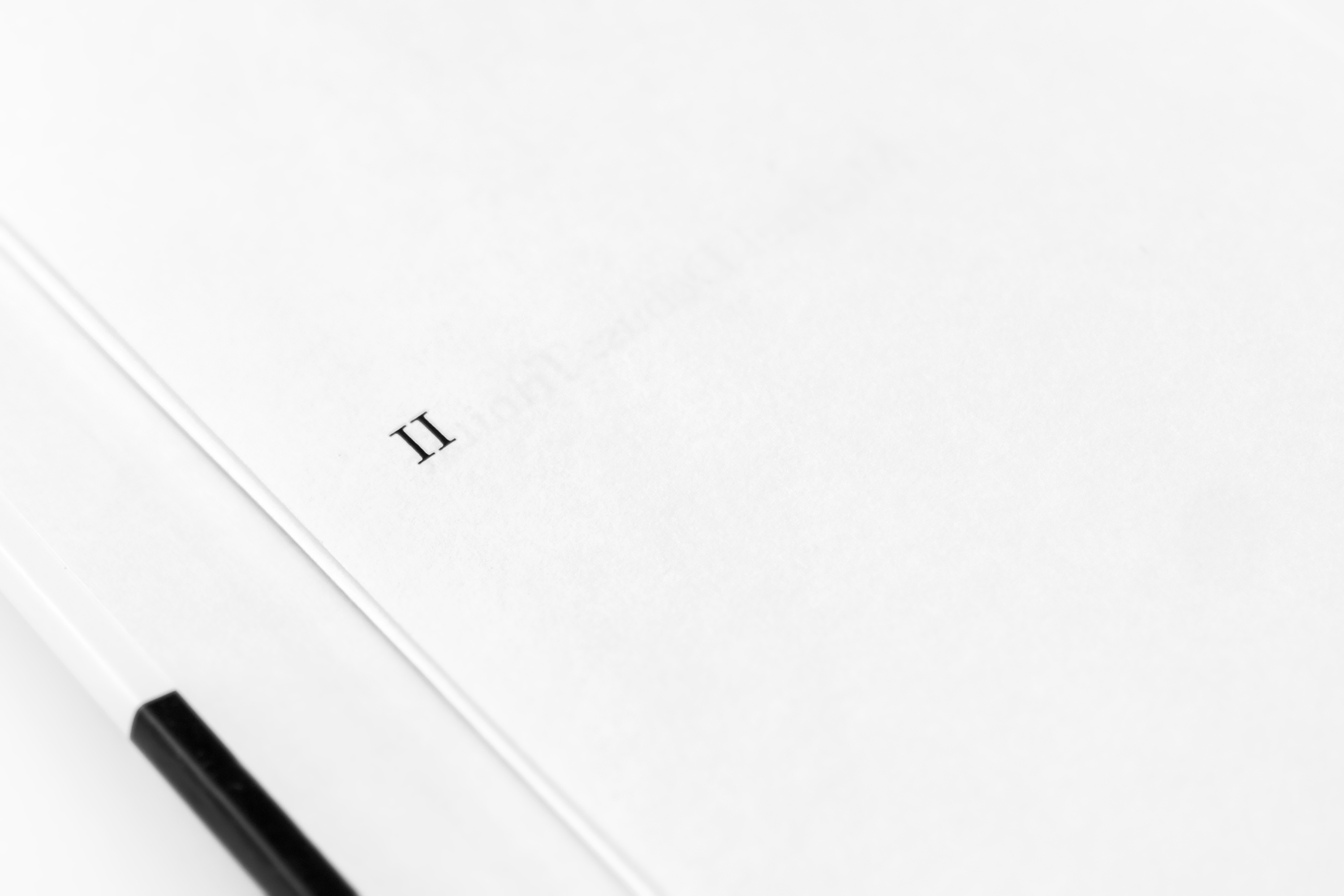 minimal-book-design-typography-detail_本_装丁_ブック_表紙_デザイン_アート_パッケージ_シンプル_ミニマル